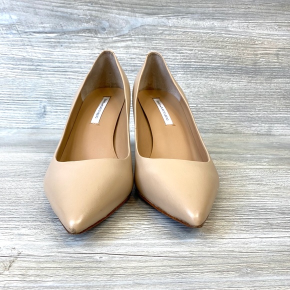 DIANE VON FURSTENBERG Pointed Toe Nude Heels 9.5 - Picture 3 of 8